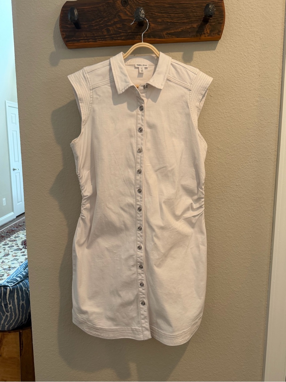 Women’s Sleeveless Button-Front White Shirt Dress